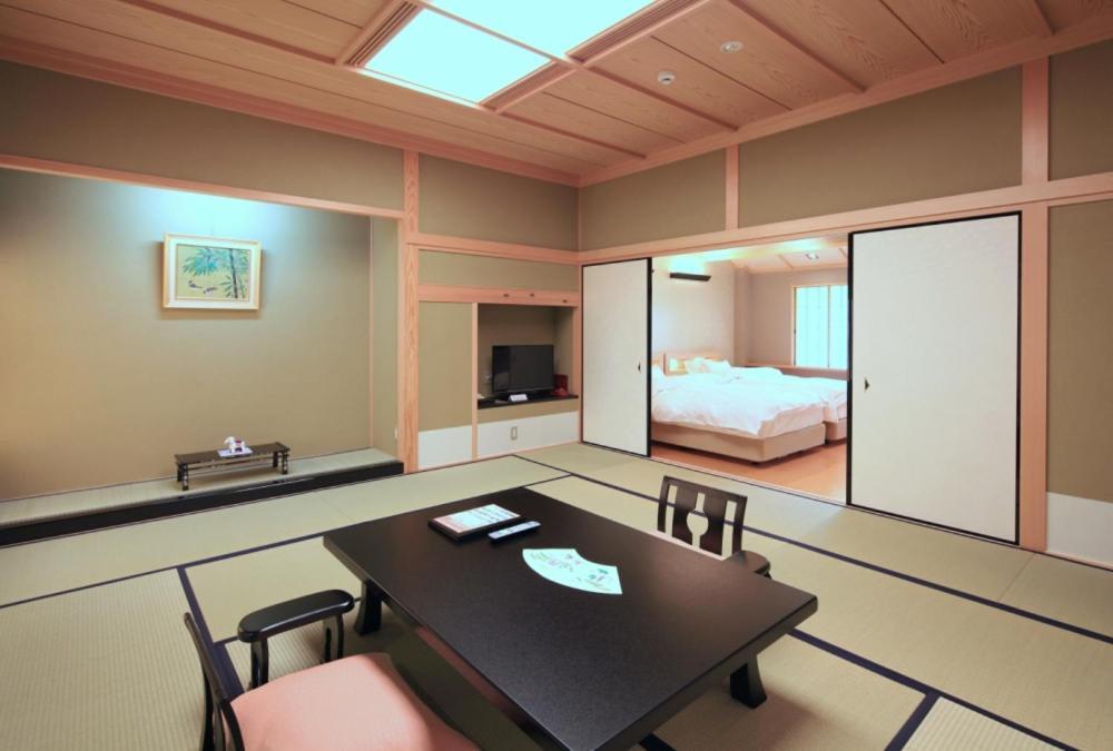 נארה Kasuga Hotel מראה חיצוני תמונה